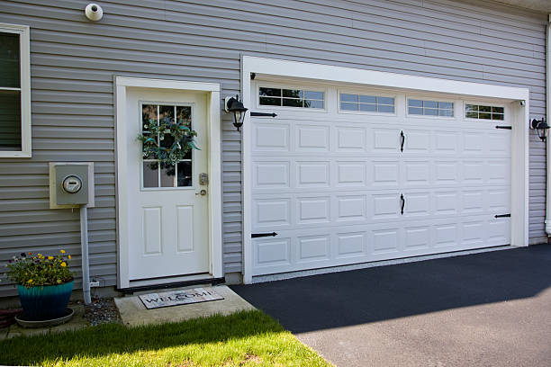 24/7 Emergency Garage Door Panel Replacement experts in Washington Court House, OH